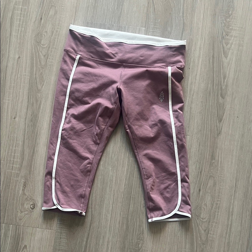FP Movement by Free People Mauve Capri Leggings with White Trim